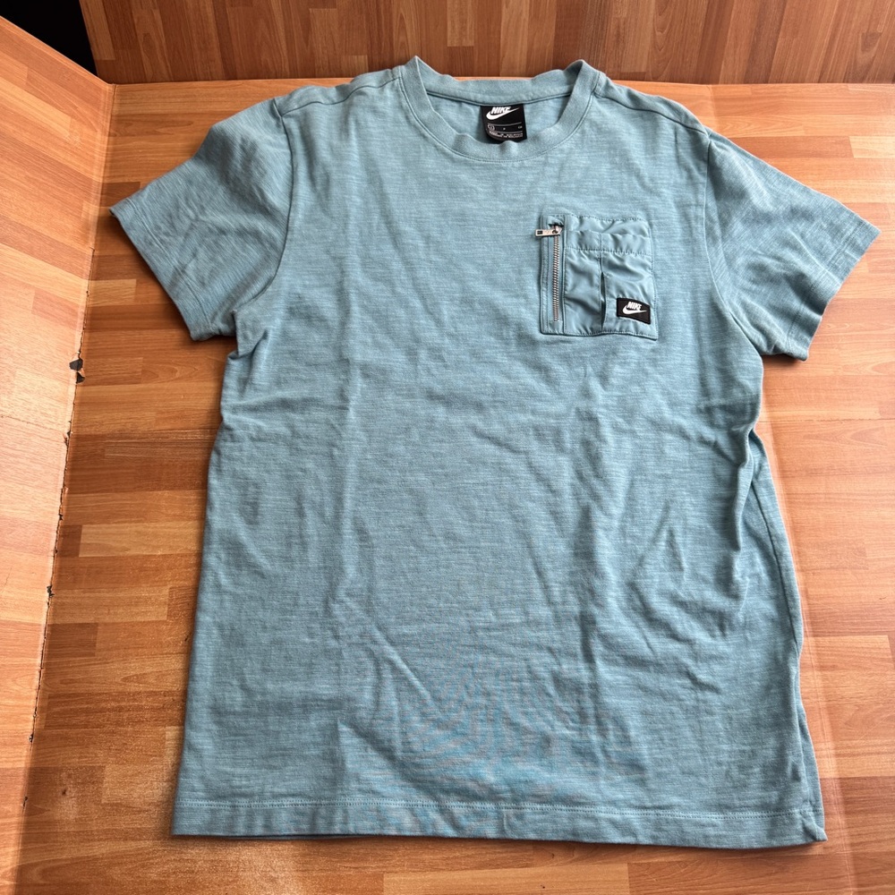 Nike Sportswear Short Sleeve Cotton Shirt, zipper pocket, blue, small